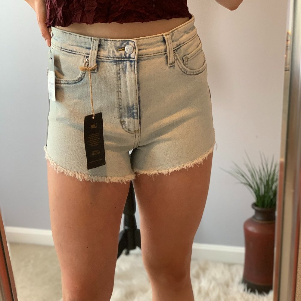 Lee Vintage Modern High Rise Cut Off Short (30)